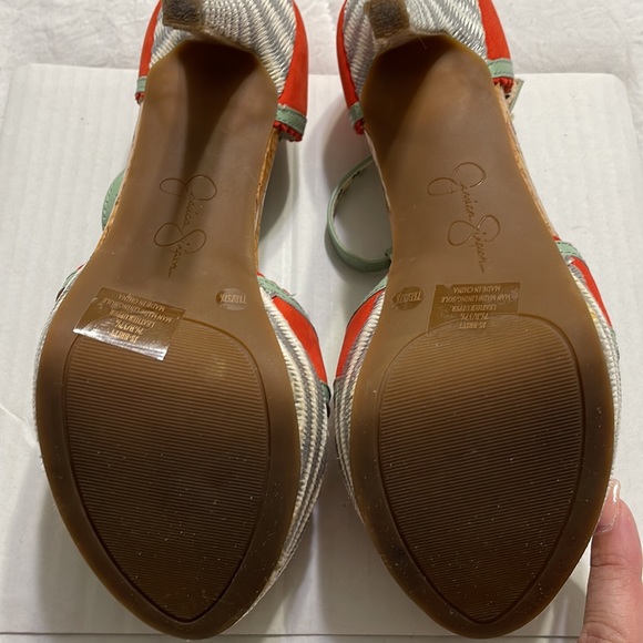 7.5 Jessica Simpson Heels - Picture 6 of 8